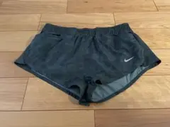 NIKE　スポーツウェア　ヨガ　トレーニング　ランニング　ドライフィット　S