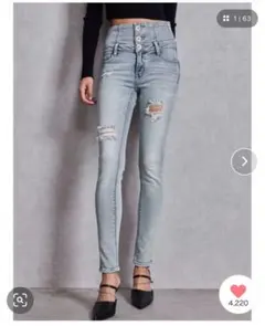 スキニーデニム ライトブルー ダメージ加工