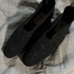 Hloa ブラック フラットシューズ