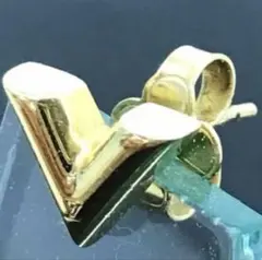 LOUIS VUITTON ルイヴィトン エセンシャルV ピアス シルバー 片耳