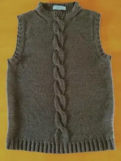 ニットベスト（こげ茶）