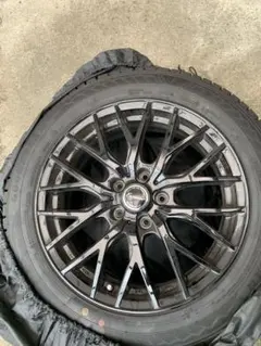 スタッドレスタイヤ 235/60R18 ホイール付 美品 アウトランダー使用品