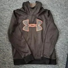 アンダーアーマー　パーカー