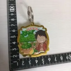 ルフィ キーホルダー ゴールド　ワンピースキーホルダー
