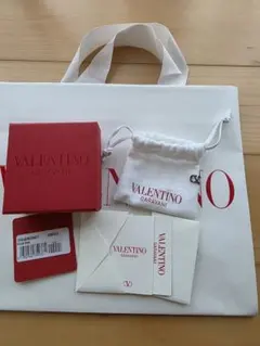 valentino Vロゴ メタル シングル イヤーカフ SUGA着用 - メルカリ
