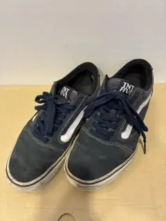 Item thumbnail for item 9fe2f1fd-dacf-43fa-87c0-7045bed9061f