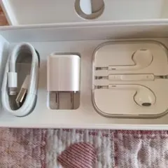 Apple6s充電器 USB-C ケーブル イヤフォン。箱無し発送。