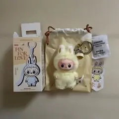 正規品　POPMART LABUBU PIN FOR LOVE イニシャルFのサムネイル