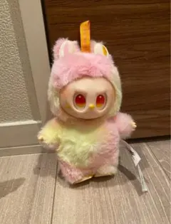 ラブブ　ピンク　イエロー　レインボー