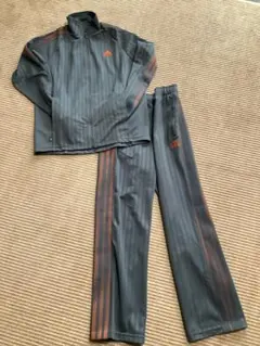 adidasメンズ　ジャージセットアップ