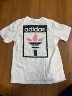 adidas ホワイト Tシャツ　M