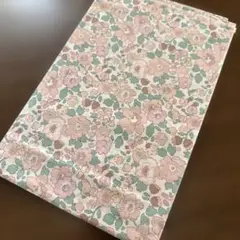 リバティ生地　タナローン　ベッツィ