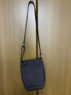 エンボス フォルム ポーチ バッグのサムネイル