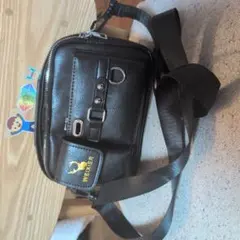 ブラックショルダーバッグ