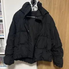 GU フード付きブラックダウンジャケット