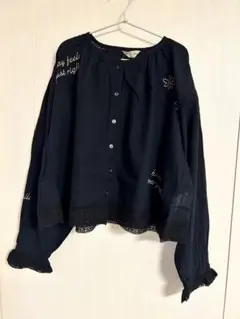 Samansa Mos2 ランダム刺繍入りブラウス ブラック