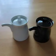 白山陶器　G型白磁・天目醤油さし（小）2個セットのサムネイル