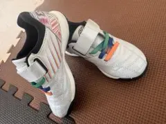 umbro フットサルシューズ 16cm ホワイト/マルチカラー