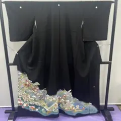 D581＋ D541 黒留袖 花模様 御所車 金駒刺繍 正絹 着物 袷 極美品