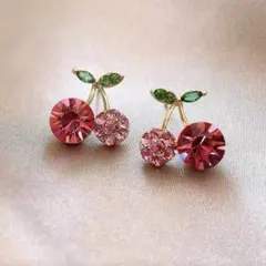⭐︎スワロフスキー さくらんぼ ピアス チェリー 果物シリーズ アレルギー対応なし