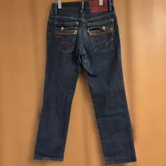 Item thumbnail for item ce23b8e1-f3b2-4fa9-bea8-bc657720e7cb