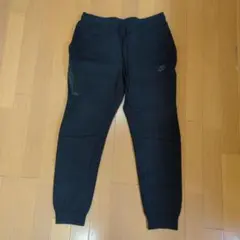 Nike テックフリース　ブラック ジョガーパンツ　Ｌサイズ