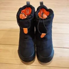 gravisキッズスノーブーツ 黒/オレンジ 23cm