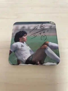 マラドーナ サイン入り缶バッジ