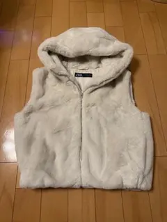 ⭐︎超可愛いZARAのファーベスト⭐︎