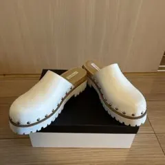 大幅値下げ⭐︎1回短時間使用⭐︎ユナイテッドアローズ　サボ　サンダル☆ホワイトのサムネイル