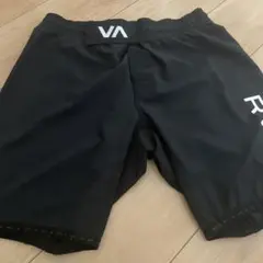 RVCA 黒 ショートパンツ