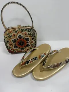 花柄ストラップのゴールド草履とバッグセット