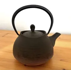 岩鋳 南部鉄器 急須 赤茶 砂鉄 柿葉文様 茶道具 鉄製 鉄瓶 蓋なし