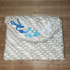 ホワイト編み込みかごバッグ