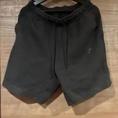 Nike テックフリース ショートパンツ M