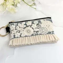 インド刺繍リボンとフリルのデザインポーチ 12㎝ファスナー
