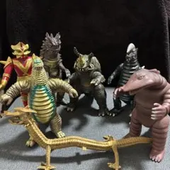 ウルトラマン　ソフビ　怪獣　7体セット