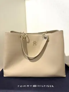 【一度使用のみ】TOMMY HILFIGERシックサッチェルバッグ ベージュ