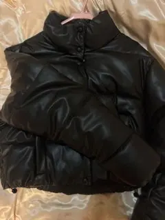 ZARA ショート丈ダウンジャケット 黒