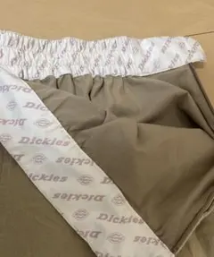Dickies ベージュ フレアスカートのサムネイル
