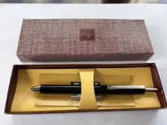 Item thumbnail for item cfb6ce44-6731-4c47-876e-605214b1f4c4