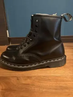 ドクターマーチン　1460ホワイトステッチ8ホール　ブーツ