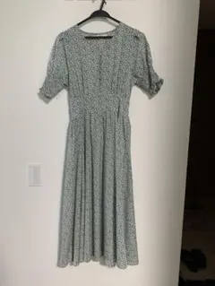 Ray Cassin 花柄 半袖 ミモレ丈ワンピース