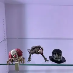 ペニーワイズ　ガチャ　3体セット