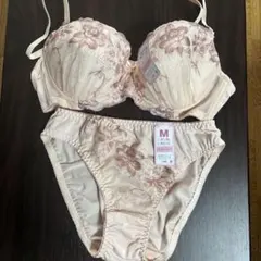 Item thumbnail for item fd580433-4cc1-4f78-9de6-fc8f7a72a18d