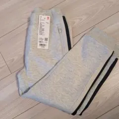 新品未使用　ユニクロ　キッズ　ウルトラストレッチドライスウェットパンツ　120