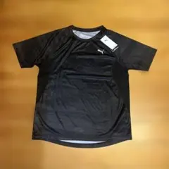 新品未使用　PUMAシャツのサムネイル