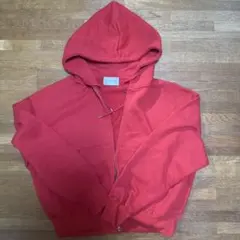 SOERTE レッド フード付きダブルジップパーカー