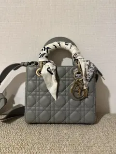 Item thumbnail for item d72e95f7-8523-4a38-b2c3-45c2a7020c3c