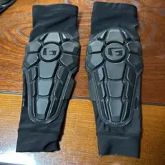 G-Form E-Line エルボーガード Mサイズ 左右セット - メルカリ